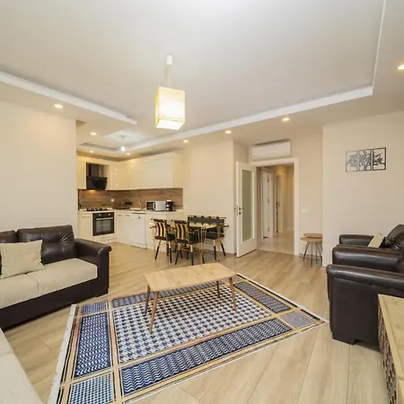 Cozy Flat In Konyaalti Apartment *
